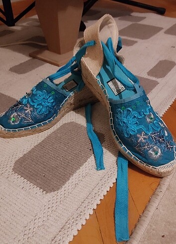 38 Beden Dolgu Topuklu Ayakkabı