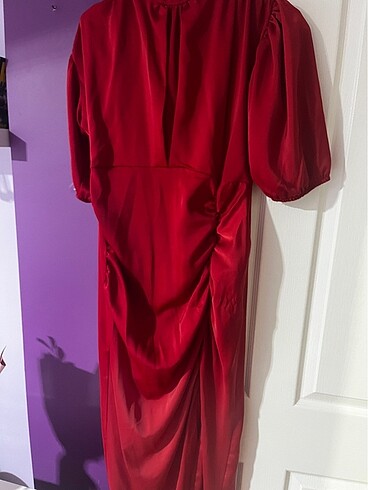 Zara Kırmızı Yırtmaçlı Elbise