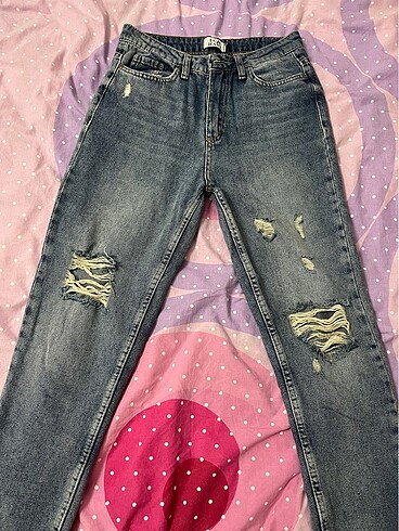 Mom jeans