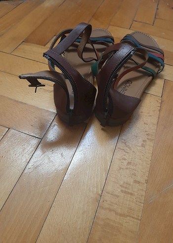 38 Beden Renkli Sandalet