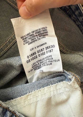 26 Beden mavi Renk Levis Jean