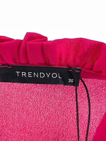 36 Beden pembe Renk Trendyol & Milla Kısa Elbise %70 İndirimli.