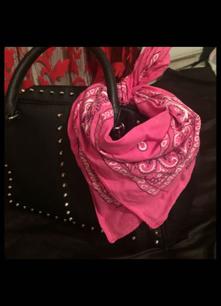 Diğer şık bandana