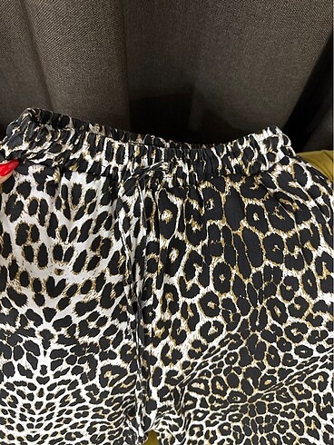 s Beden leopar pantolon