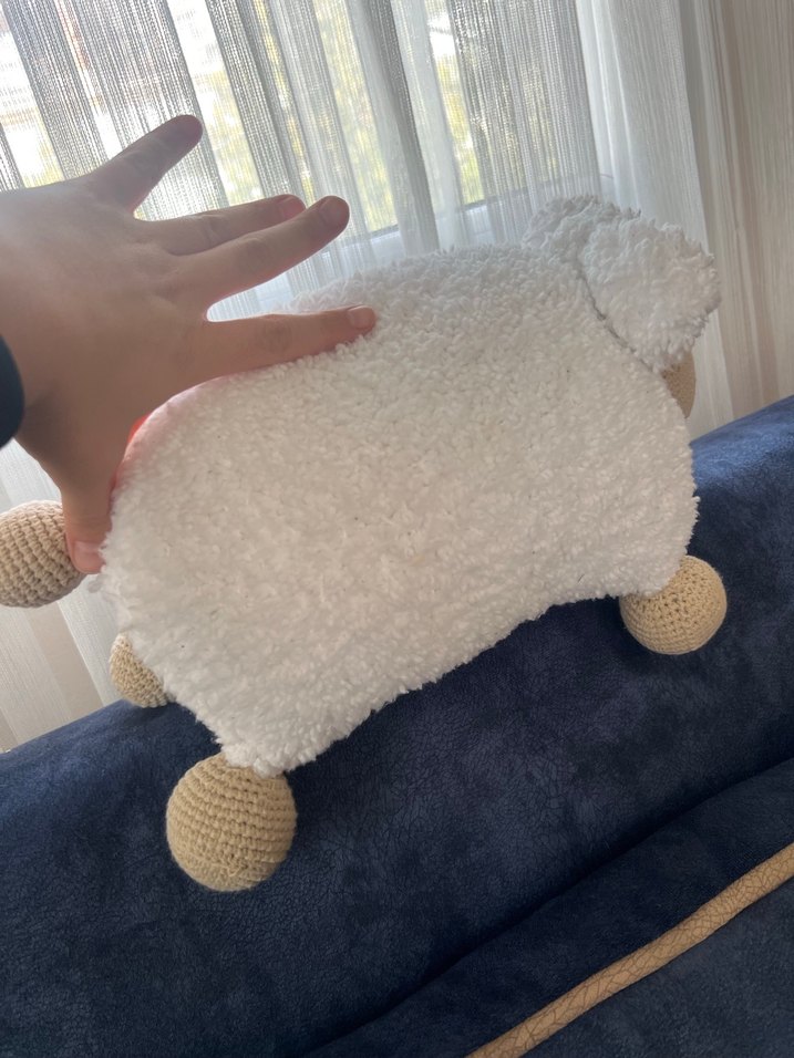 Beyaz ve Gri Peluş Koyun Oyuncak - Görsel 3