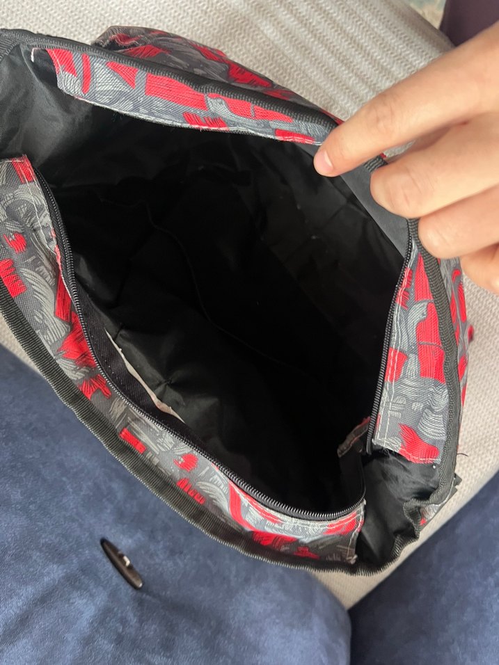 Kırmızı Gri Desenli Chicco Bebek Çantası - Görsel 3