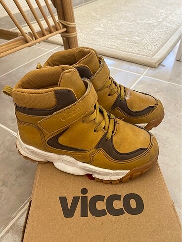 Vicco Vicco erkek çocuk bot