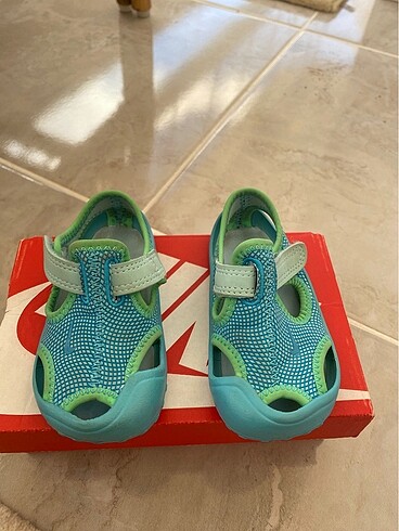 Nike sandalet