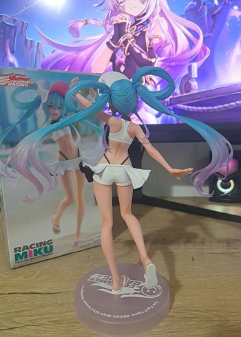  Beden Furyu Racing Miku Hatsune Miku Figür