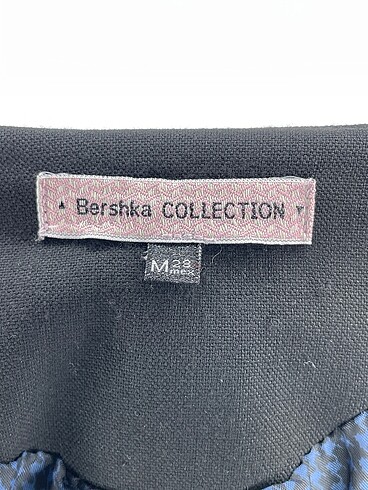 m Beden siyah Renk Bershka Blazer %70 İndirimli.