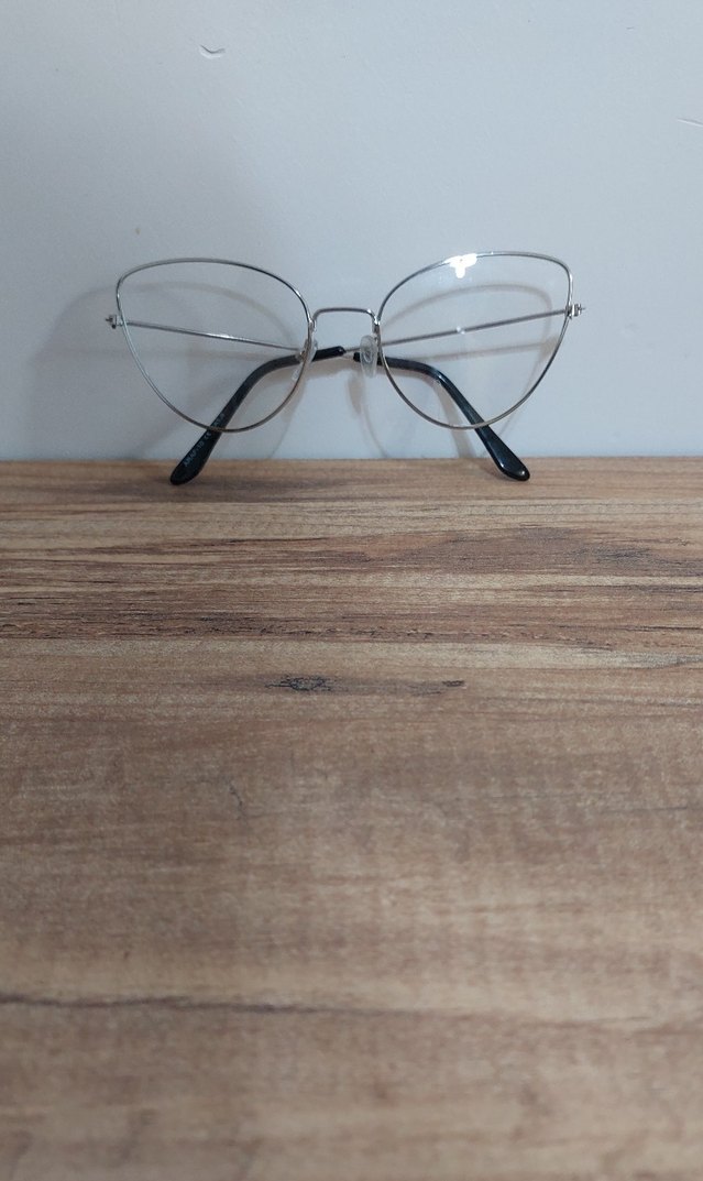 Minimalist Gri Bej Kadın Gözlüğü - Görsel 2