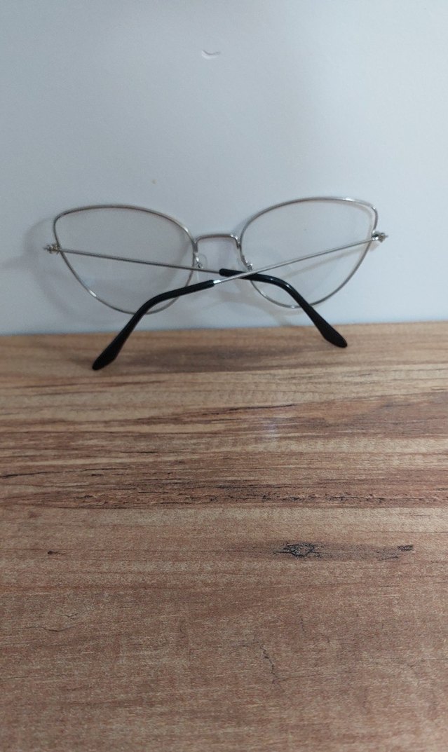 Minimalist Gri Bej Kadın Gözlüğü - Görsel 3