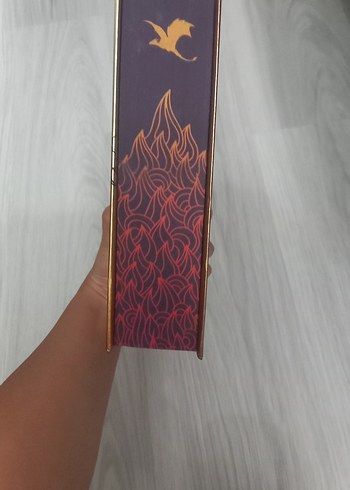 Dördüncü Kanat - Rebecca Yarros - Görsel 3