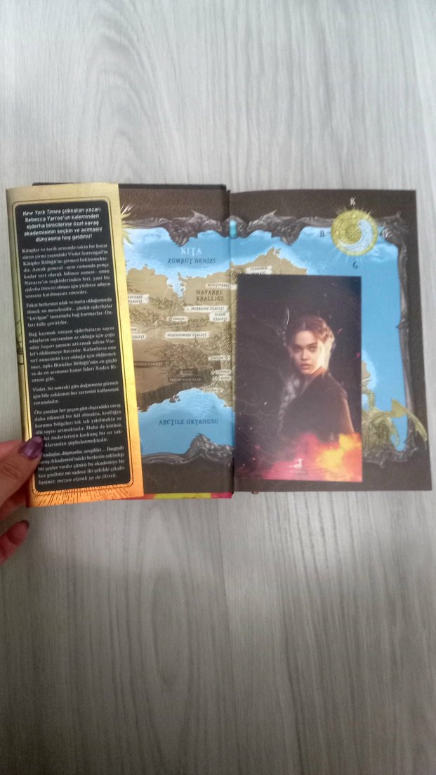 Dördüncü Kanat - Rebecca Yarros - Görsel 2