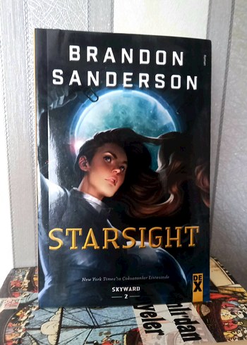 Starsight - Brandon Sanderson (Dex Yayınları)