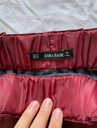 xs Beden Zara bordo kısa deri etek