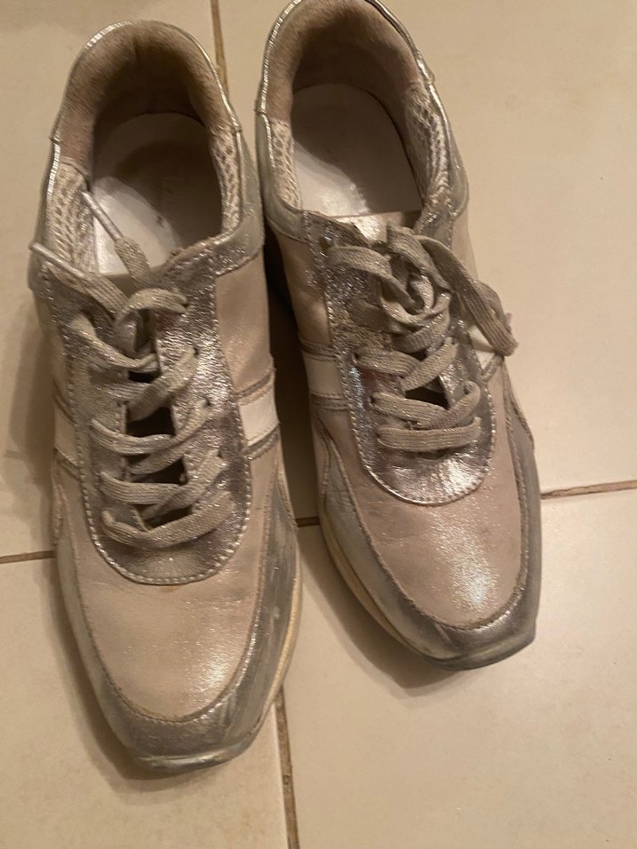 Bej Deri Dolgu Topuklu Bağcıklı Kadın Spor Ayakkabı - Görsel 2