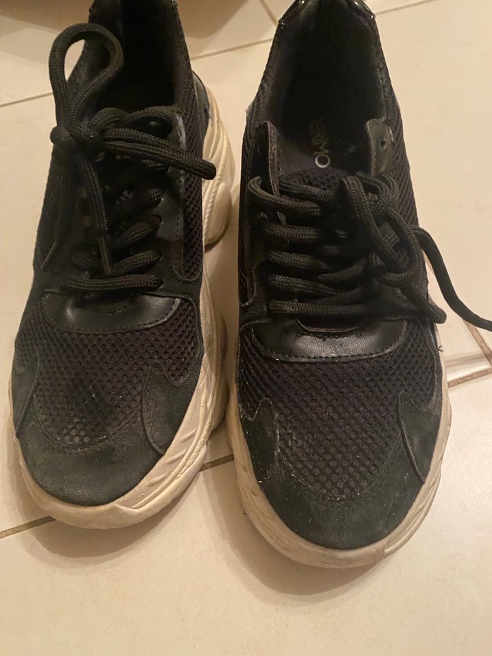 Siyah Bağcıklı Kadın Spor Ayakkabı - Görsel 2