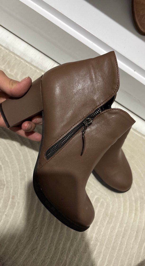 Kahverengi Deri Dolgu Topuklu Kadın Bot - Görsel 2