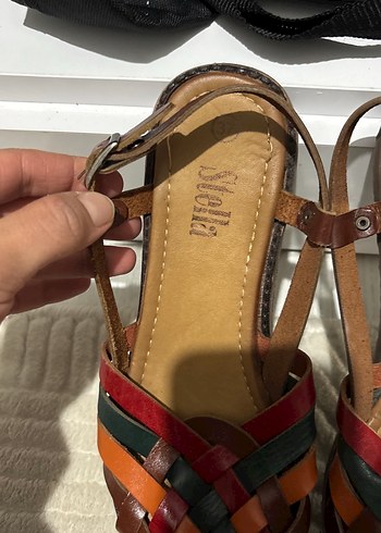 Kadın Çok Renkli Deri Dolgu Topuklu Sandalet - Görsel 2