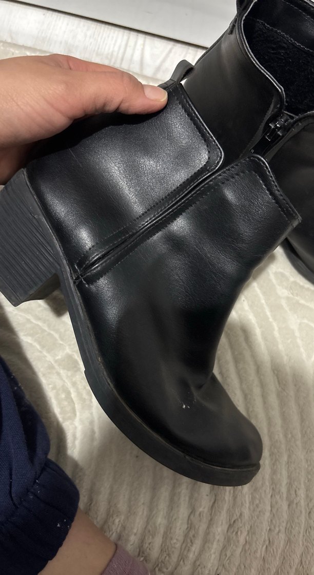 Siyah Deri Kadın Topuklu Gotik Bot - Görsel 2