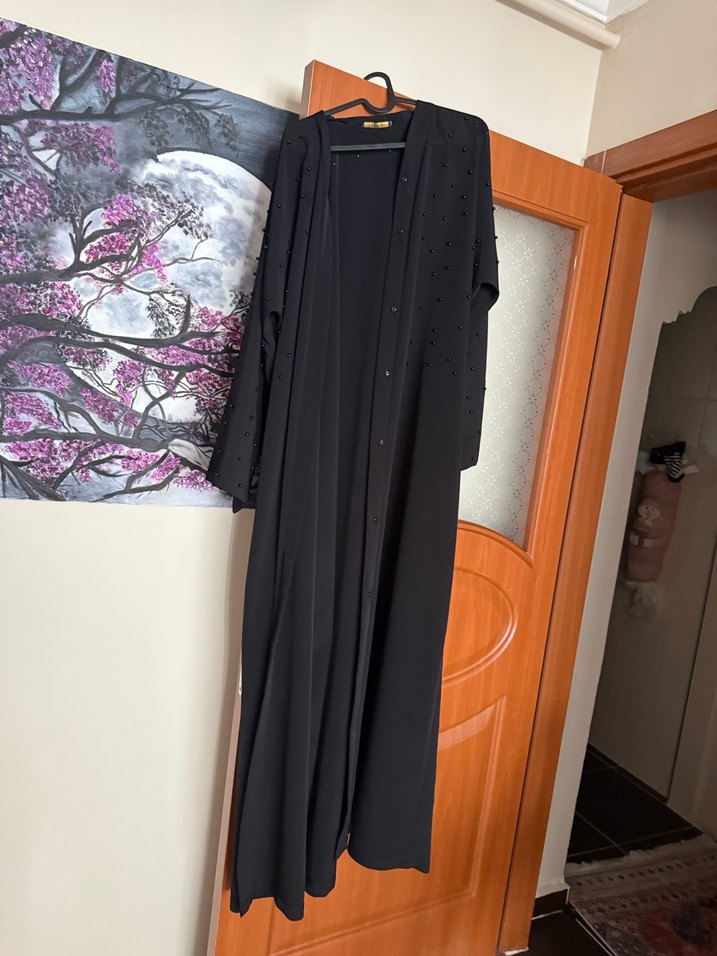 Uzun Siyah Kadın ferace Boncuk Detaylı - Görsel 4