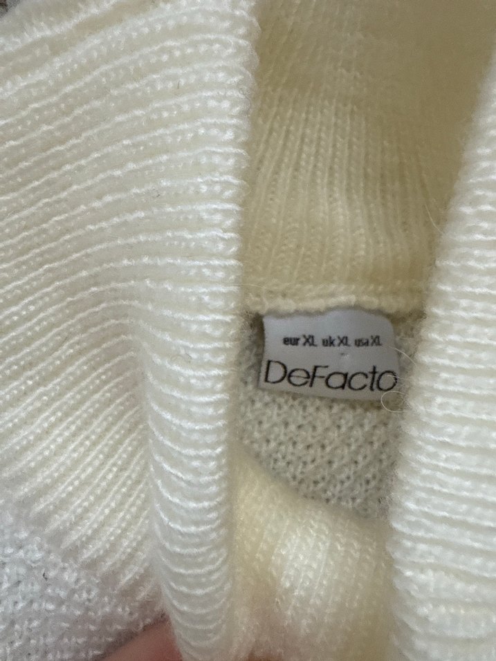 Erkek Beyaz Boğazlı Triko Kazak - Görsel 4