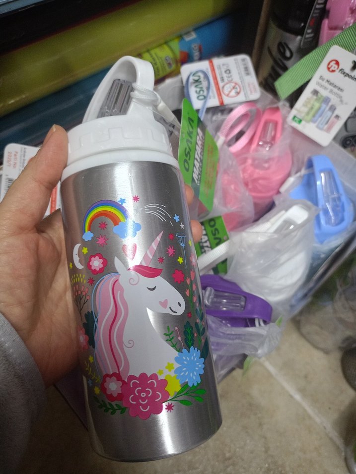 Çocuklar için Renkli Termos Şişeler - Görsel 3