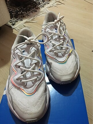 Adidas ozweego