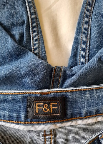 Kadın Mavi  diz altı  kot sort - Görsel 3