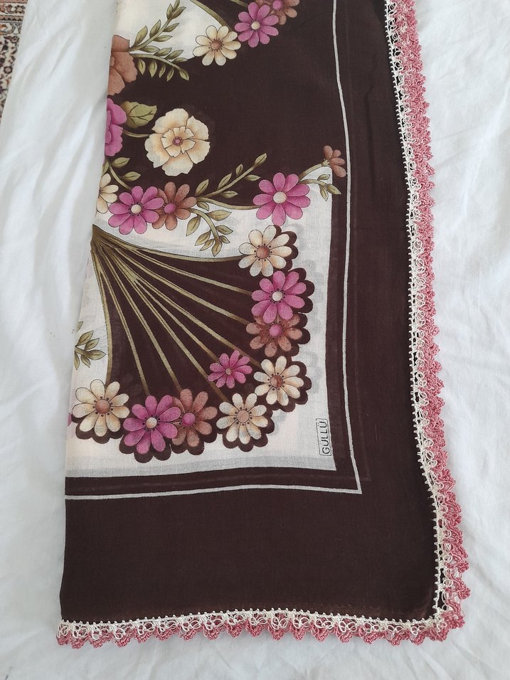 Dantel Detaylı Kahverengi Kadın Fular - Görsel 3