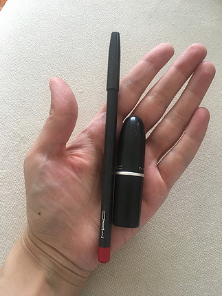 universal Beden MAC in ikonik rujlarından RUBY WOO