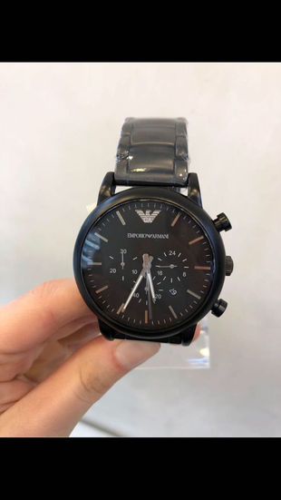 Armani saat