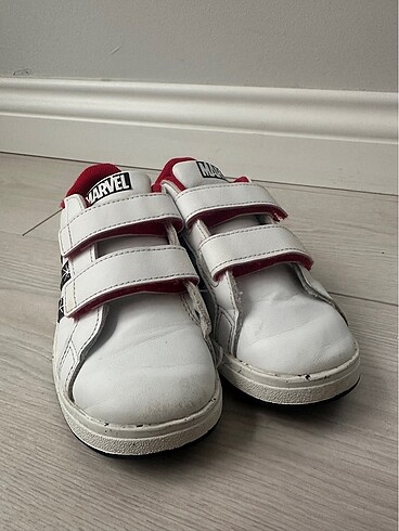 Adidas Erkek çocuk ayakkabısı