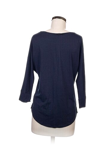 38 Beden Massimo Dutti Bluz %70 İndirimli.