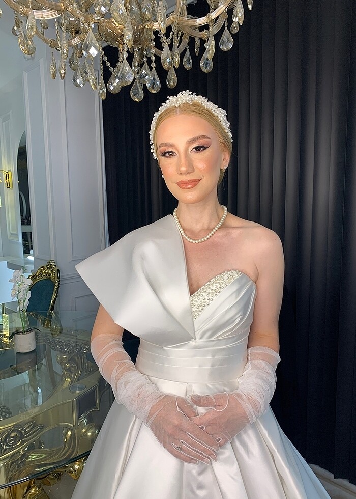 Vakko model saten tek omuz gelinlik - Görsel 2