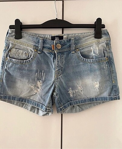 Bershka Düşük Bel Kot Şort