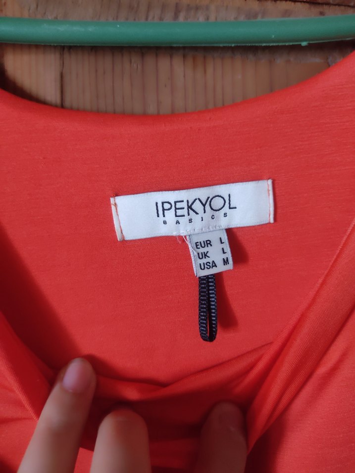 Kadın Kırmızı Kolsuz Midi Bluz - Görsel 3