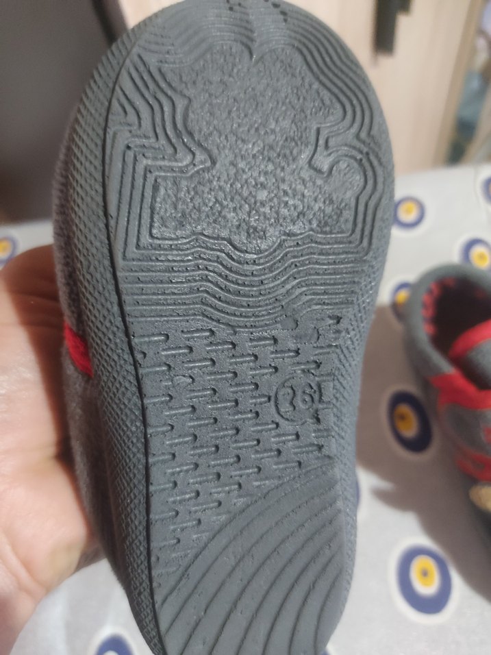 Gri Baskılı Erkek Çocuk Ev Terliği Velcro - Görsel 3