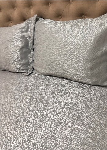 Gri Düz Desen Yatak Örtüsü - Görsel 3