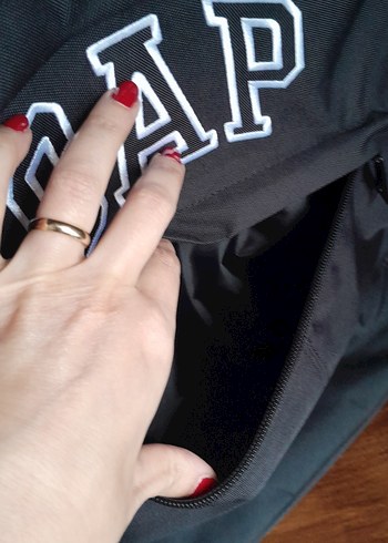 GAP SIYAH SIRT CANTASI - Görsel 3