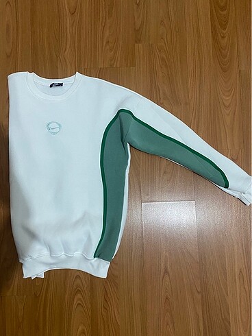 m Beden beyaz Renk Nike sweatshirt