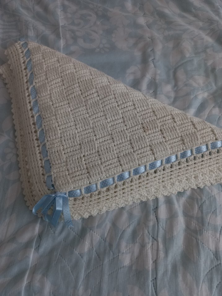 Beyaz Bebek Örgü Battaniye - Görsel 5