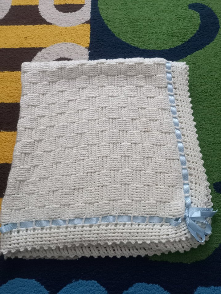 Beyaz Bebek Örgü Battaniye - Görsel 2