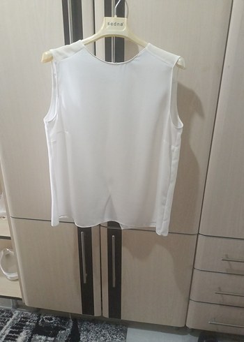 Beyaz Kolsuz Mini Bluz