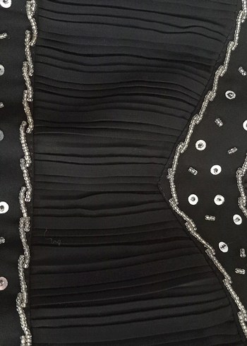 İnce Askılı Boncuk İşlemeli Siyah Midi Elbise - Görsel 5