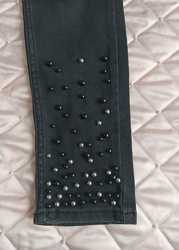 Siyah Payetli Nakışlı Kadın Jean - Görsel 3