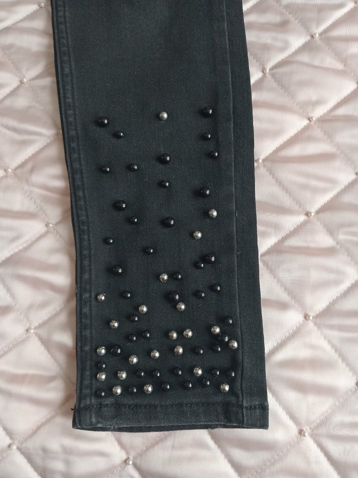 Siyah Payetli Nakışlı Kadın Jean - Görsel 3
