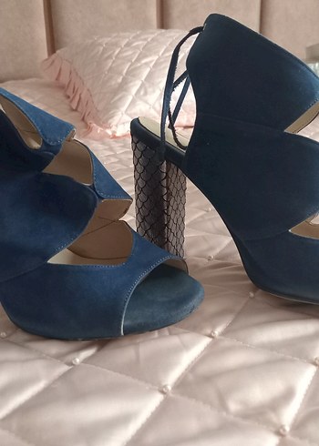Mavi Süet Bağlamalı Kalın Topuklu Kadın Ayakkabı - Görsel 3