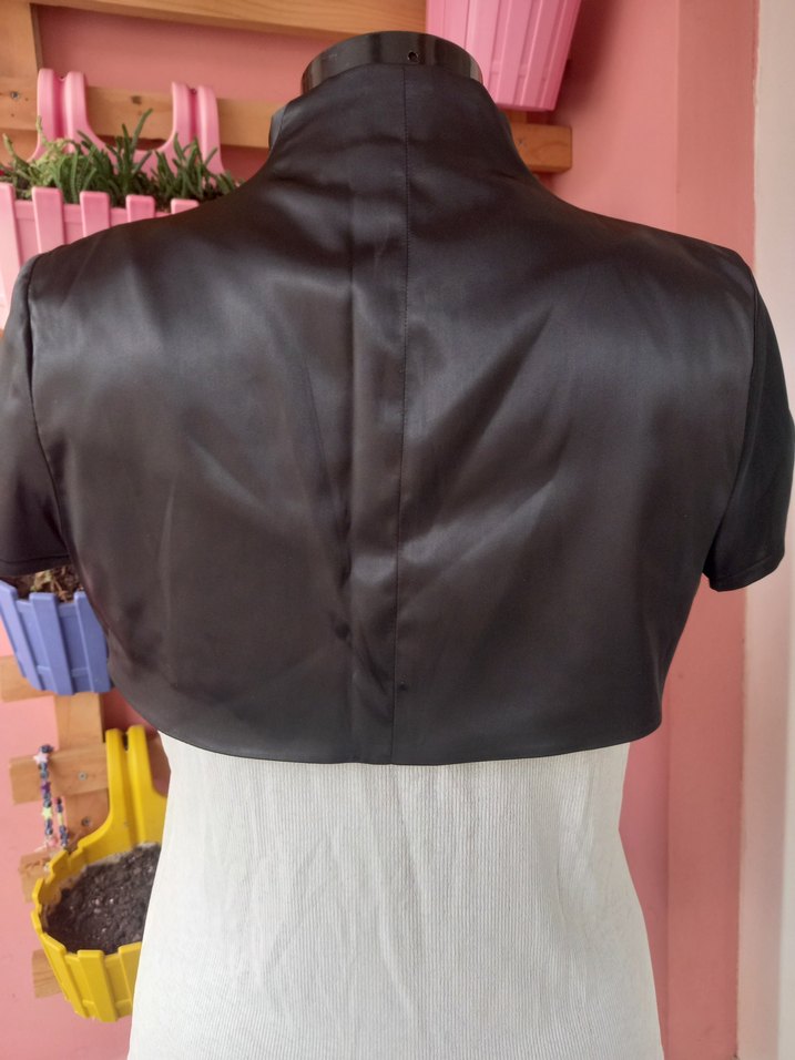 AYHAN KISA KOLLU BOLERO - Görsel 3